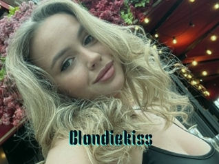 Blondiekiss