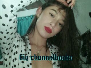 Gia_channelboobs