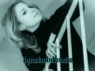 HynekaIntimate