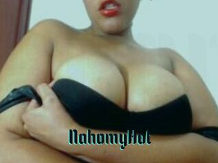 NahomyHot
