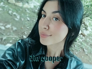 Zia_cooper